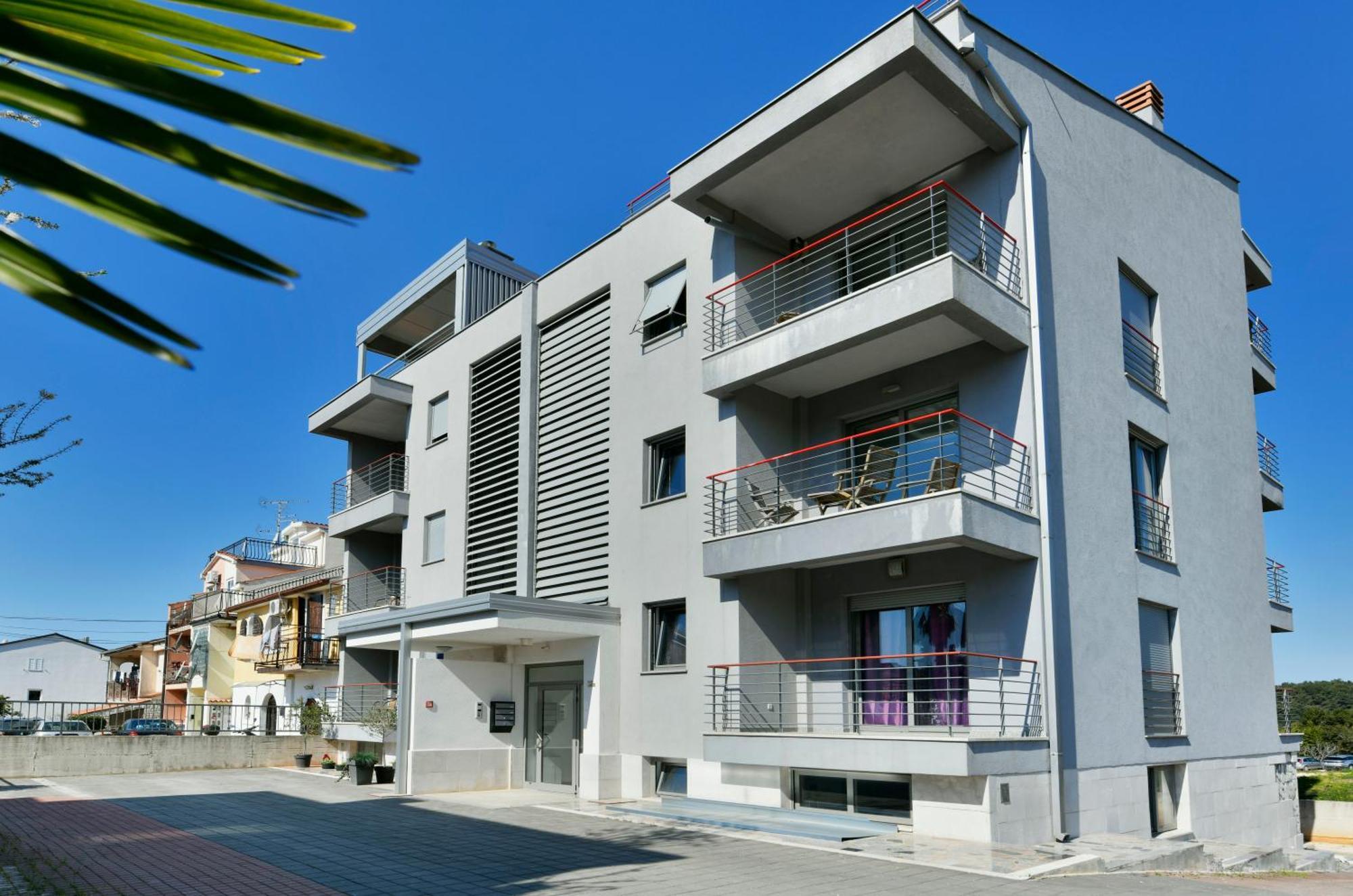 Apart Residence Rudan โรวีน ภายนอก รูปภาพ