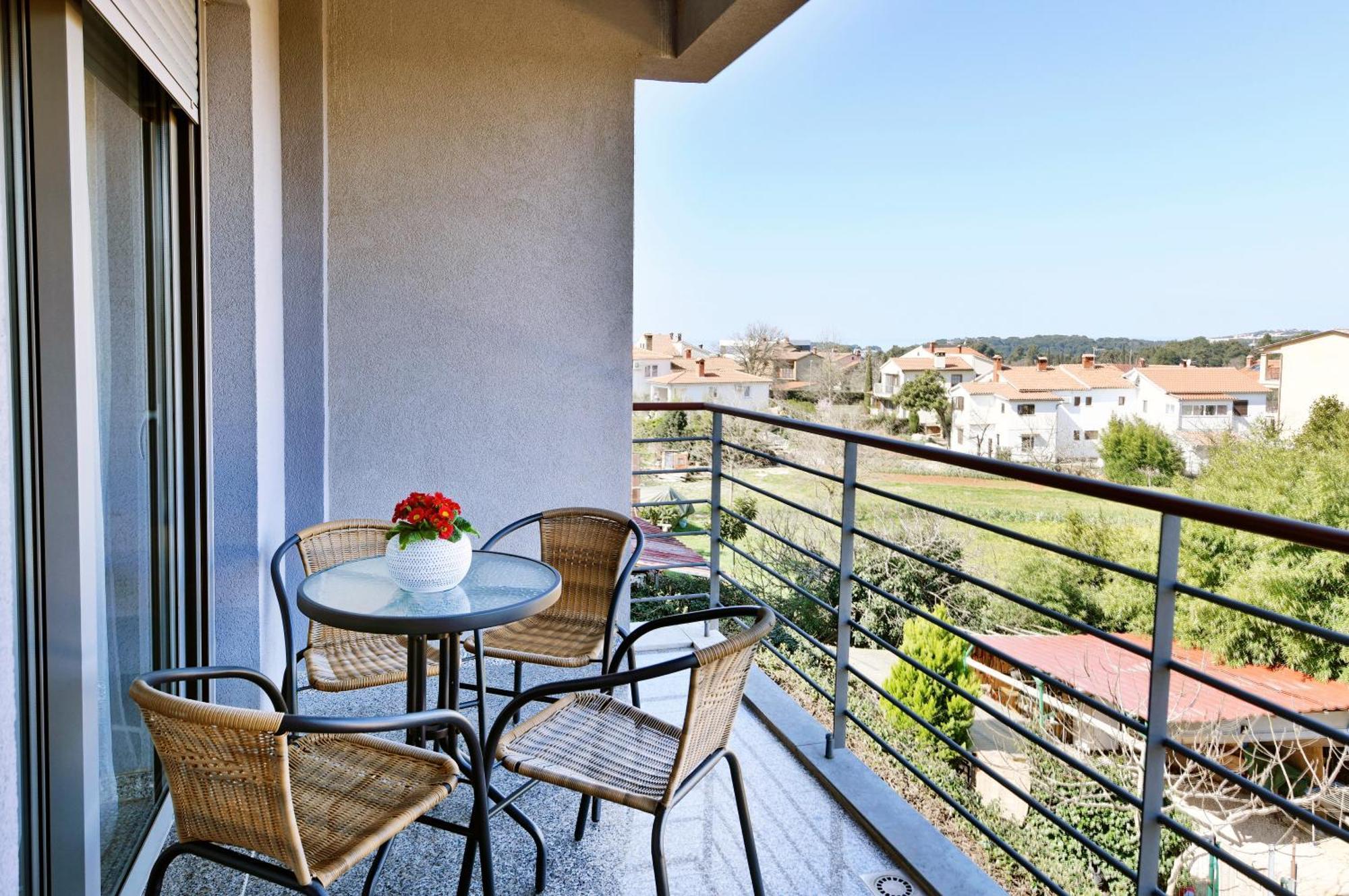 Apart Residence Rudan โรวีน ห้อง รูปภาพ